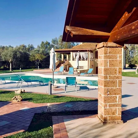 Marlena With Pool For Exclusive Use For 10 People *