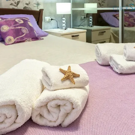 Marlena With Pool For Exclusive Use For 10 People Βίλα *